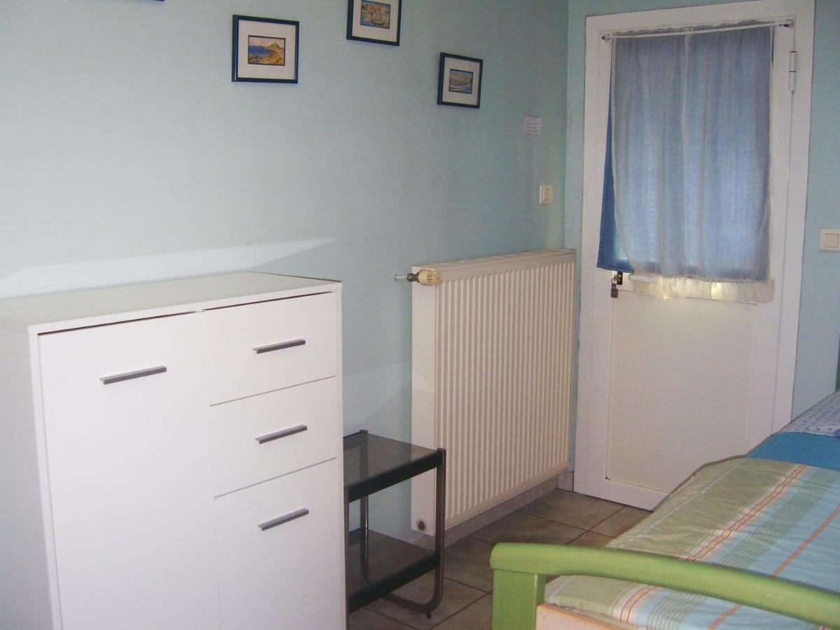 Les Lilas Blancs Apartment